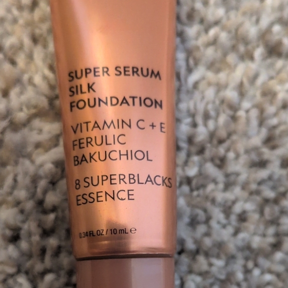 Super Serum Silk Foundation - Gold - Picture 3 of 4